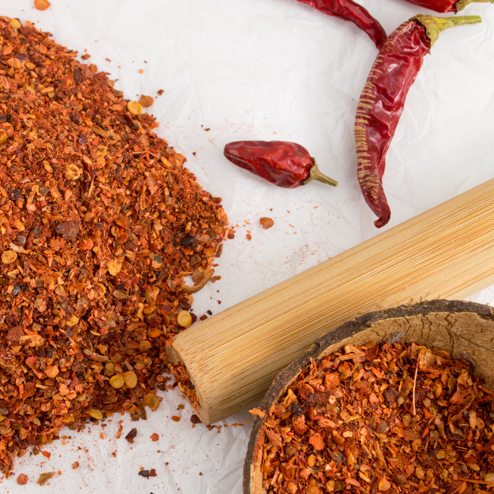 Piment de Cayenne concassé (flocons) – Moutarde & Cie